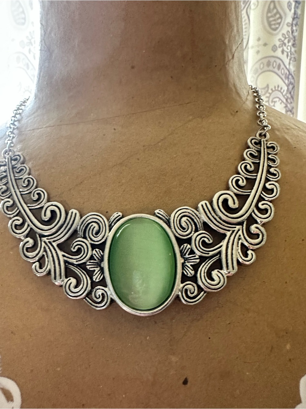 Silver Filigree Necklace with Green Stone absolutely stunning